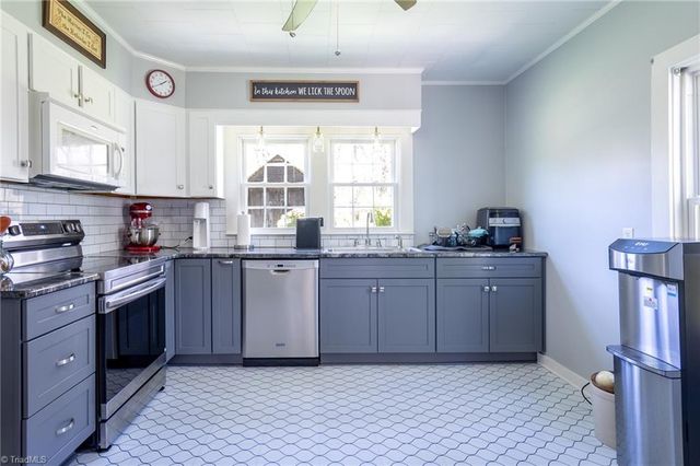 6601 E Old US Highway 421, East Bend, NC 27018