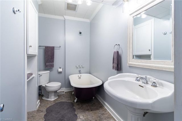 6601 E Old US Highway 421, East Bend, NC 27018