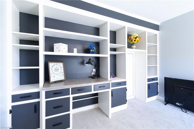 6601 E Old US Highway 421, East Bend, NC 27018