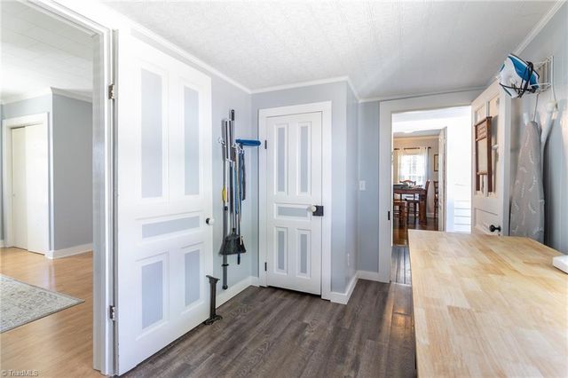 6601 E Old US Highway 421, East Bend, NC 27018