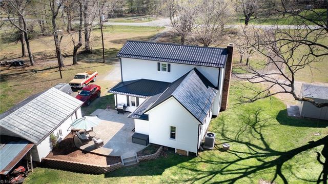 6601 E Old US Highway 421, East Bend, NC 27018