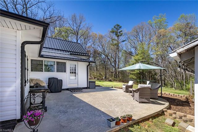 6601 E Old US Highway 421, East Bend, NC 27018