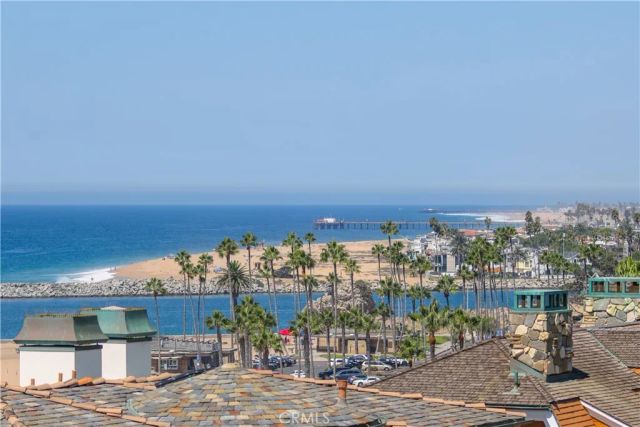 209 Narcissus Avenue, Corona Del Mar, CA 92625