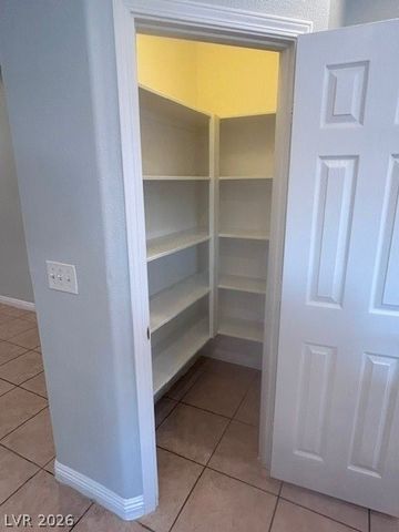 452 East Sunset Road, Henderson, NV 89011