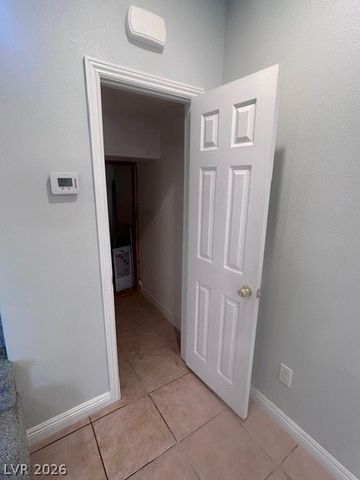 452 East Sunset Road, Henderson, NV 89011