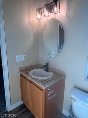 452 East Sunset Road, Henderson, NV 89011