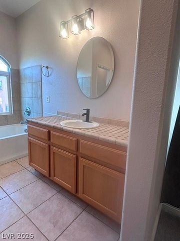 452 East Sunset Road, Henderson, NV 89011