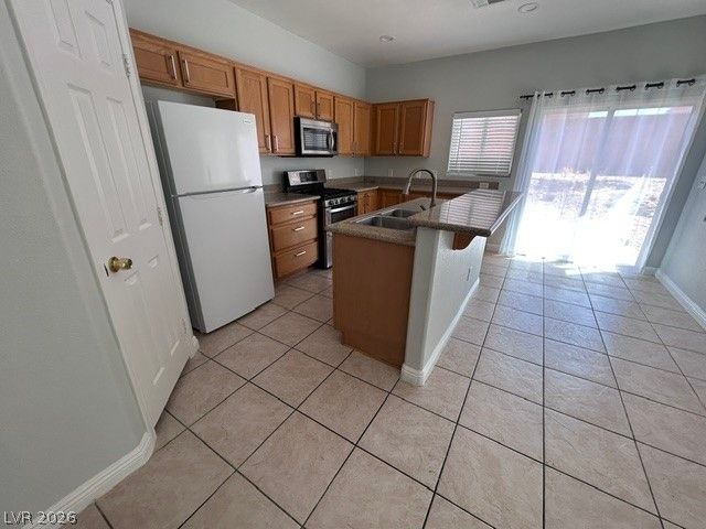 452 East Sunset Road, Henderson, NV 89011