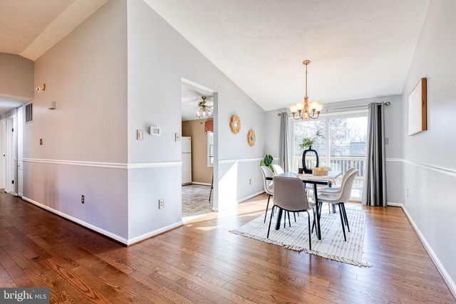 10076 SHAKER DR, Columbia, MD 21046