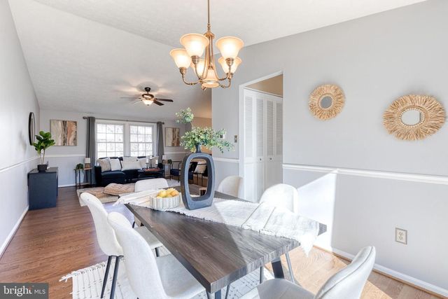 10076 SHAKER DR, Columbia, MD 21046