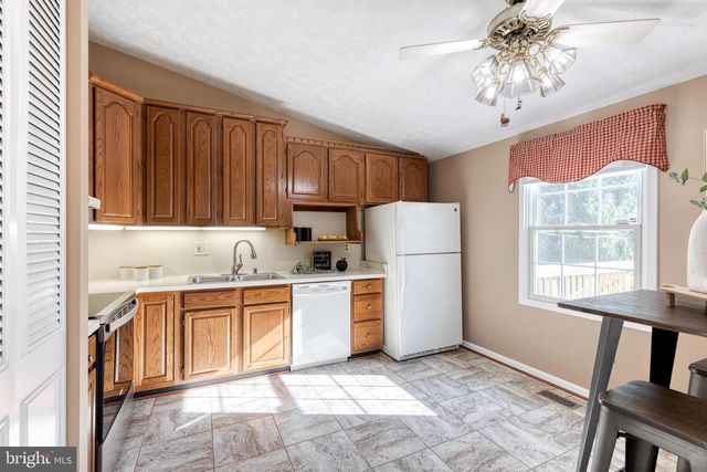 10076 SHAKER DR, Columbia, MD 21046