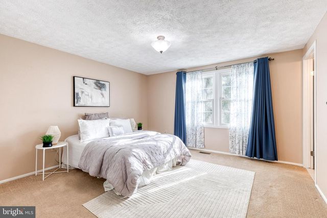 10076 SHAKER DR, Columbia, MD 21046