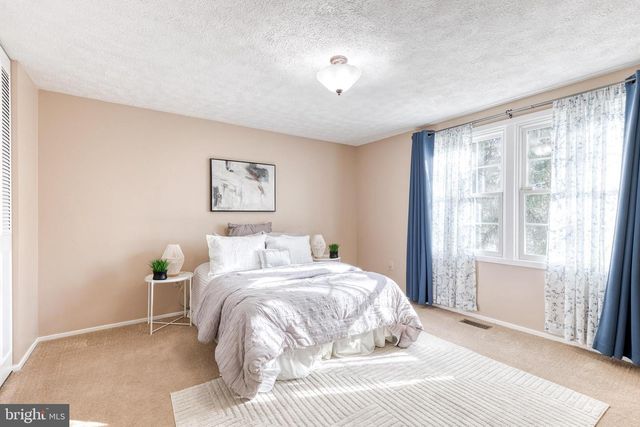 10076 SHAKER DR, Columbia, MD 21046