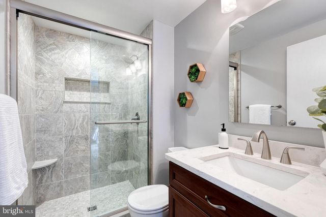 10076 SHAKER DR, Columbia, MD 21046