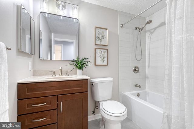 10076 SHAKER DR, Columbia, MD 21046