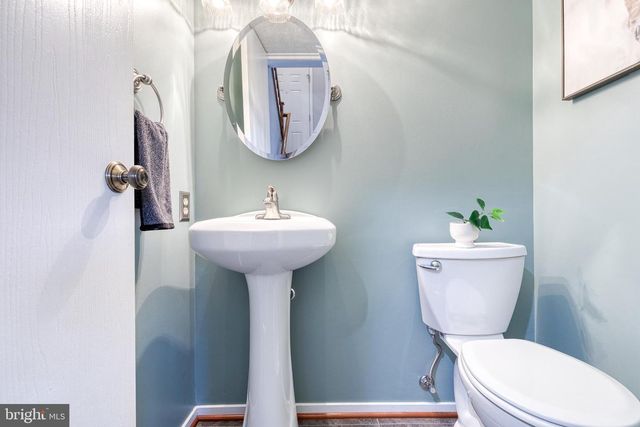 10076 SHAKER DR, Columbia, MD 21046