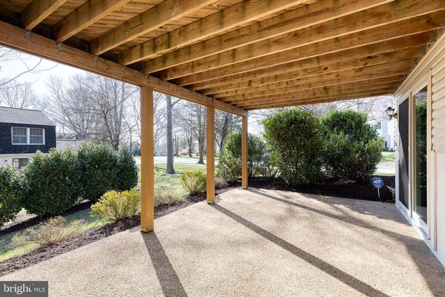 10076 SHAKER DR, Columbia, MD 21046