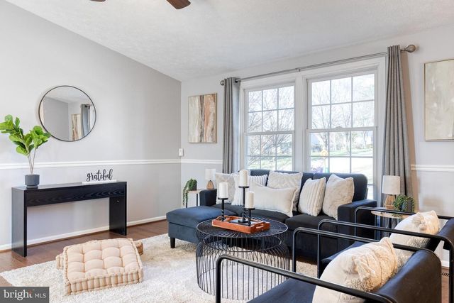 10076 SHAKER DR, Columbia, MD 21046