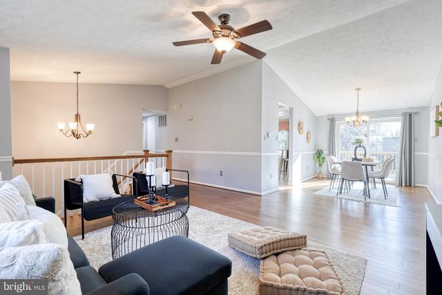 10076 SHAKER DR, Columbia, MD 21046