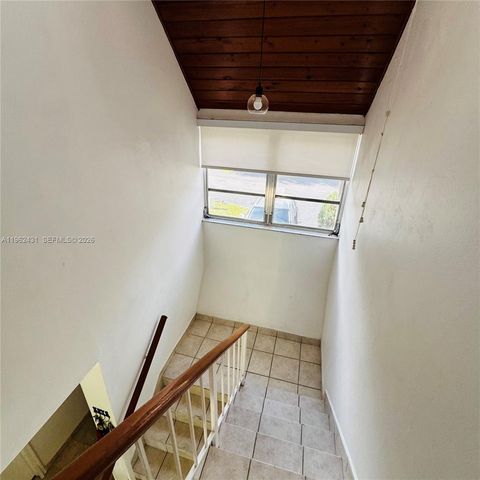 6695 SW 138th Ct, Miami, FL 33183