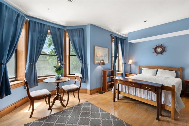 95 Court St 19, Plymouth, MA 02360