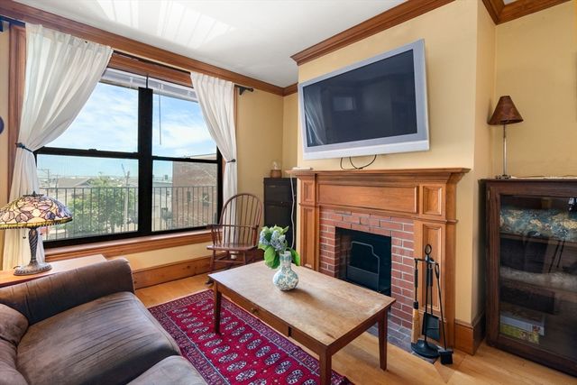 95 Court St 19, Plymouth, MA 02360