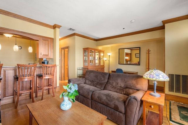 95 Court St 19, Plymouth, MA 02360