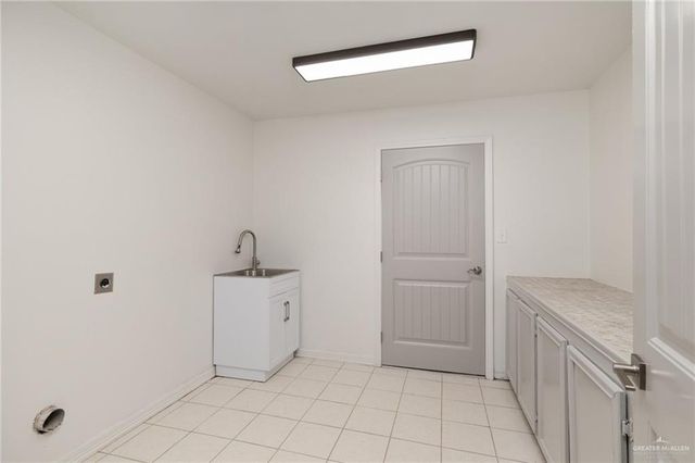 1431 Vida Grande Street, Alamo, TX 78516