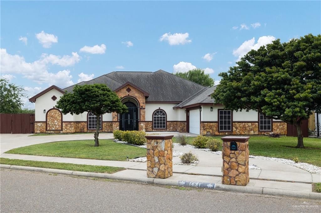 1431 Vida Grande Street, Alamo, TX 78516