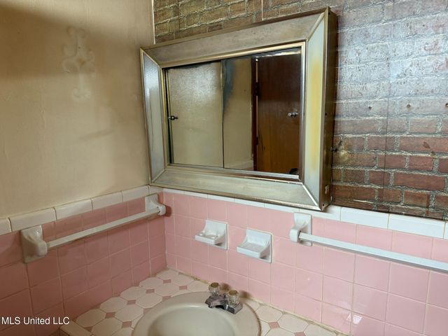 924 Ann Banks Street, Jackson, MS 39213