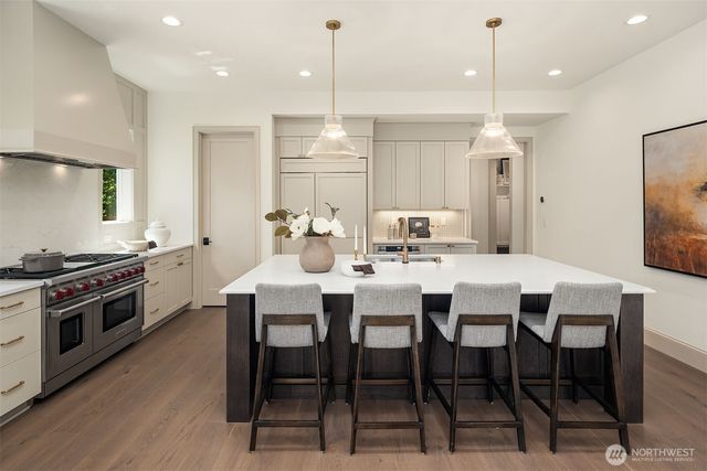 14064 102nd Court NE, Kirkland, WA 98034