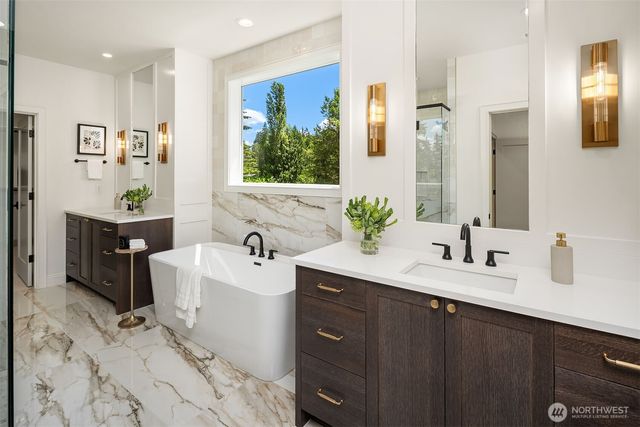 14064 102nd Court NE, Kirkland, WA 98034