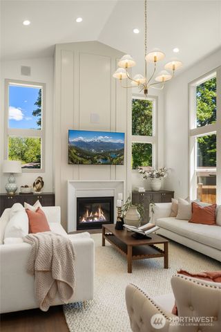 14064 102nd Court NE, Kirkland, WA 98034