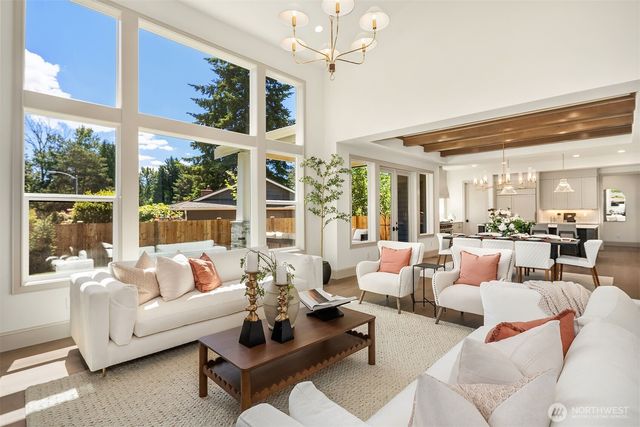 14064 102nd Court NE, Kirkland, WA 98034