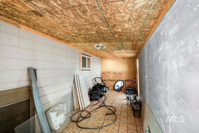 321 6th Ave W, Jerome, ID 83338