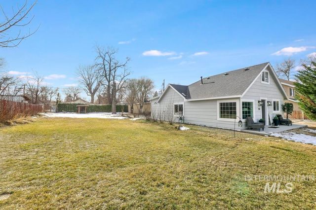 321 6th Ave W, Jerome, ID 83338