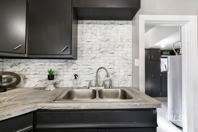 321 6th Ave W, Jerome, ID 83338