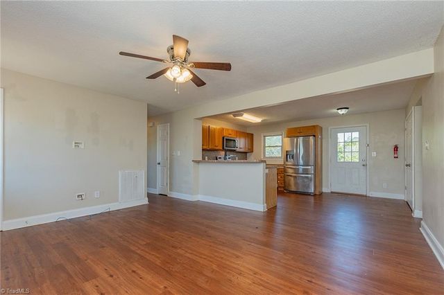 131 Cherry Lane, Lexington, NC 27292