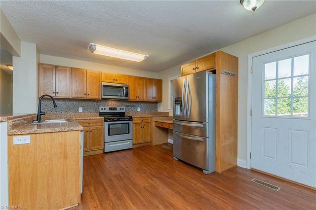 131 Cherry Lane, Lexington, NC 27292