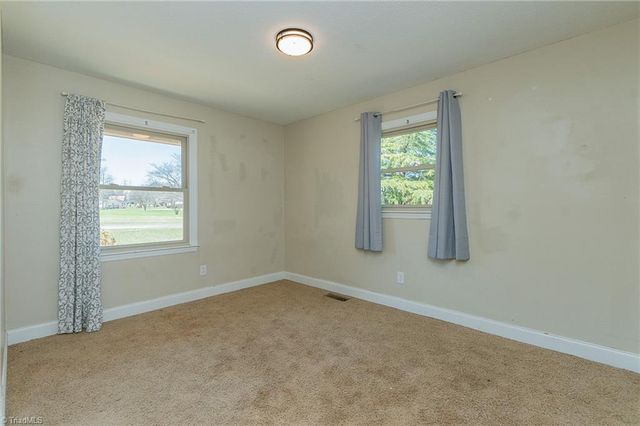 131 Cherry Lane, Lexington, NC 27292