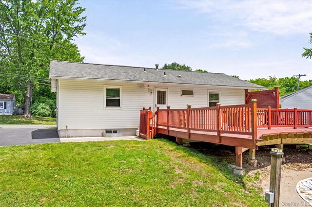 31 Wickham Drive, Warwick, NY 10990