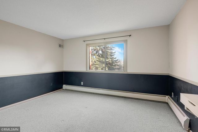 1011 41st Avenue NE 306, Columbia Heights, MN 55421