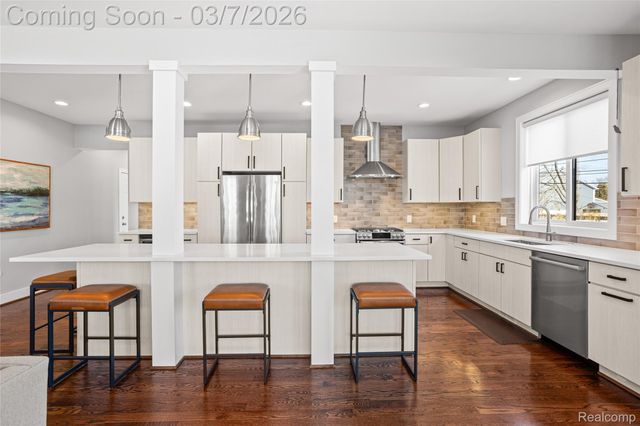 4620 Mankato Avenue, Royal Oak, MI 48073