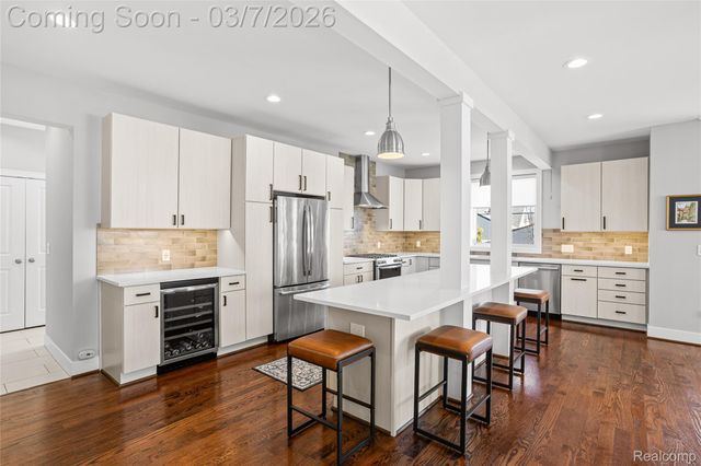 4620 Mankato Avenue, Royal Oak, MI 48073