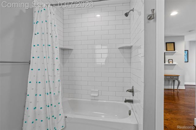 4620 Mankato Avenue, Royal Oak, MI 48073