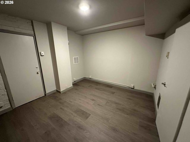 1326 Sw 12TH Ave, Portland, OR 97201