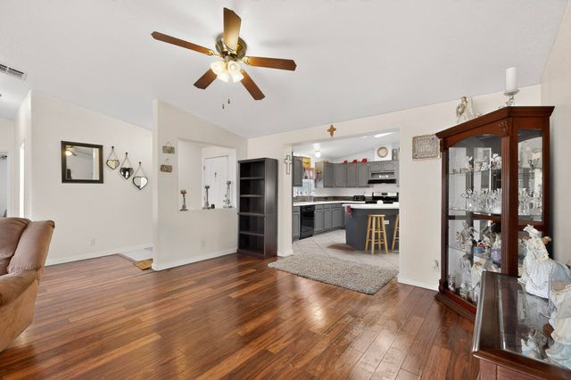 279 Sedillo Road, Tijeras, NM 87059