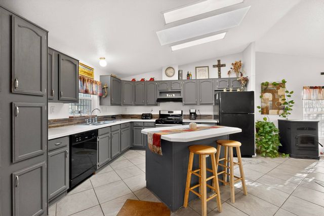 279 Sedillo Road, Tijeras, NM 87059