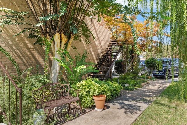 4100 Ridglea Country Club Drive 1401, Fort Worth, TX 76126