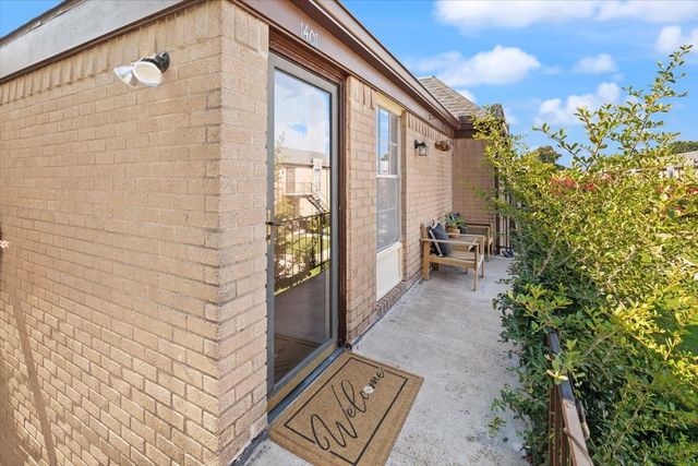 4100 Ridglea Country Club Drive 1401, Fort Worth, TX 76126